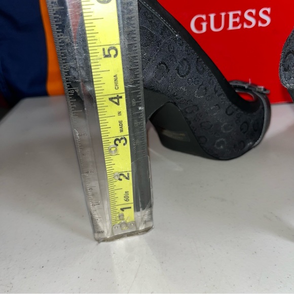 GUESS Peep Toe Heels Malee Platform Stilettos black multifabric size 7 M G print - Picture 5 of 6